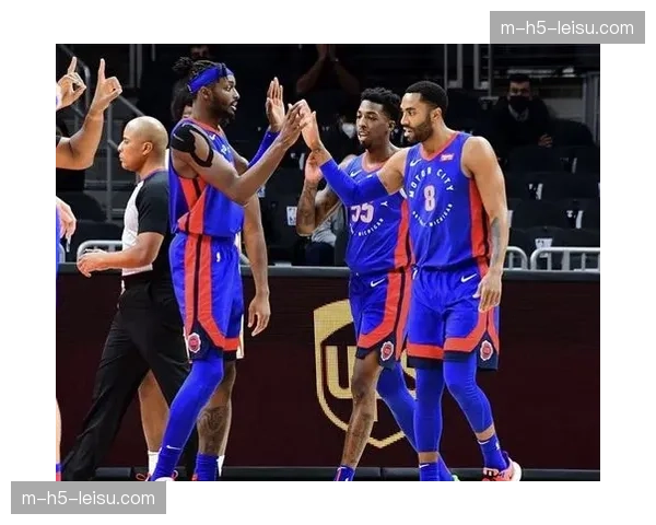 老鹰全队五人得分上双火力均衡 奥孔古25+10+6助球队迎四连胜